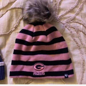 •Packers Beanie
•NFL